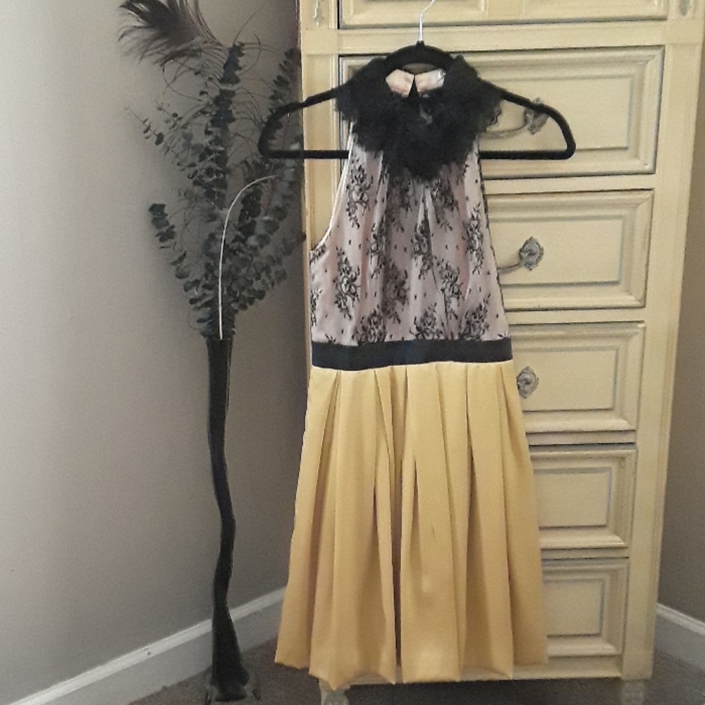 Modcloth Minuet dress